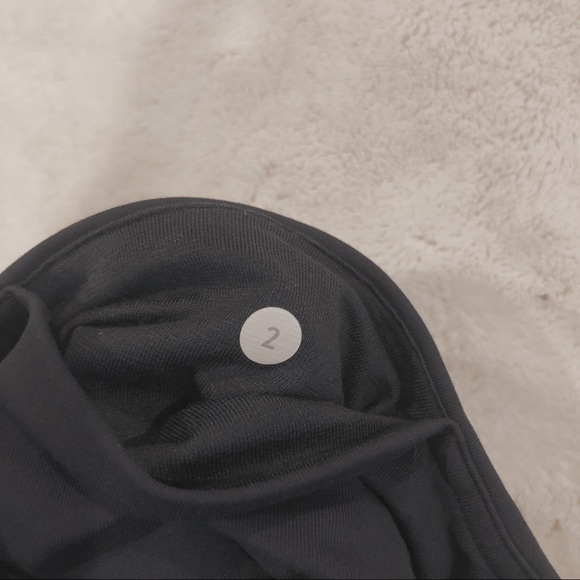 LULULEMON 💙 - Picture 4 of 4